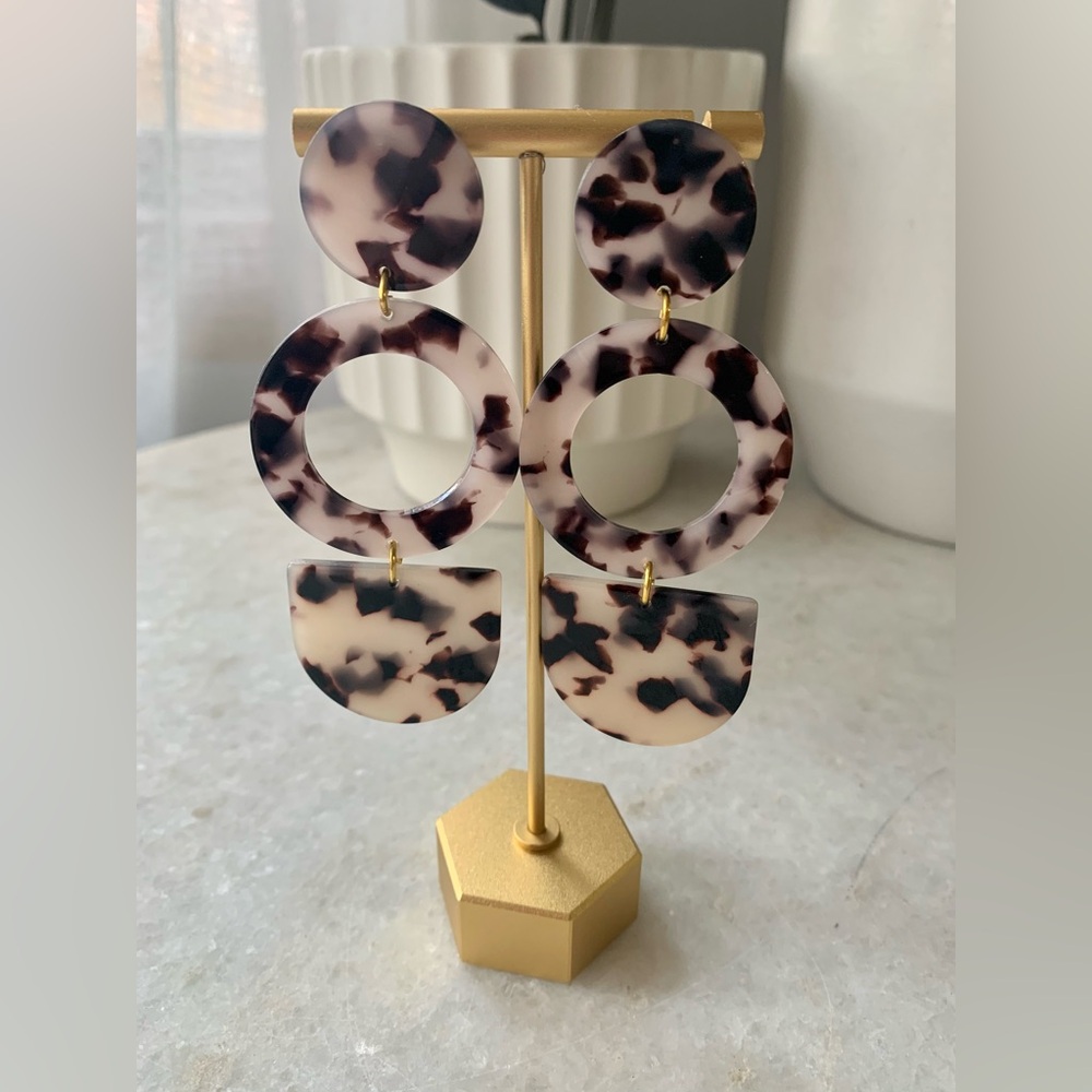 Blonde tortoise acrylic earrings